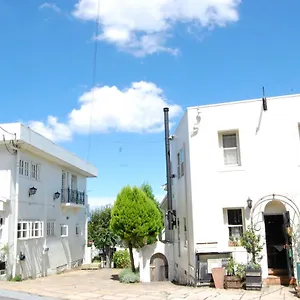Kamakurayama Flat アパート